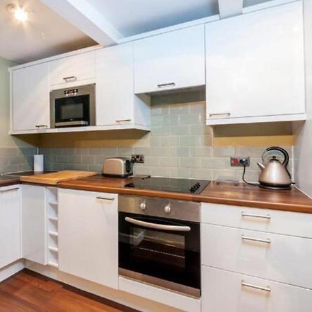Апартаменты Garden Flat Ройал-Танбридж-Уэльс Экстерьер фото